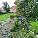 Lägenhet Big With 2 Bedrooms In