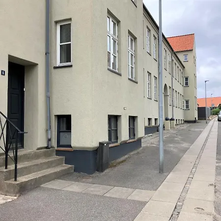 Big With 2 Bedrooms In * كولدينغ